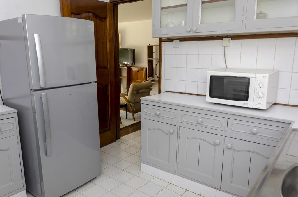 Golf Course Apartments Кампала Экстерьер фото