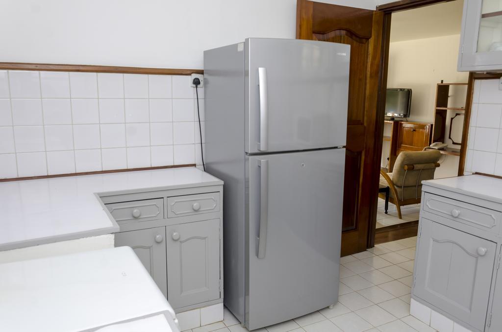 Golf Course Apartments Кампала Экстерьер фото