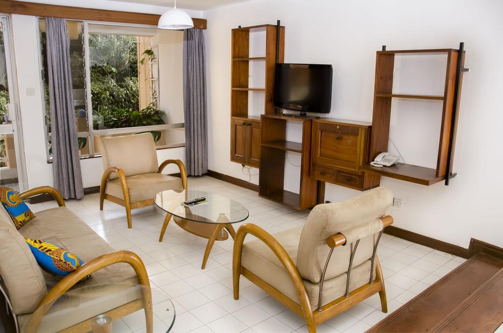 Golf Course Apartments Кампала Экстерьер фото